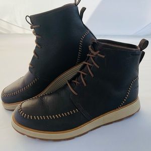 Chaco Dixon Mid , Waterproof boot , Dark Brown , Size 9